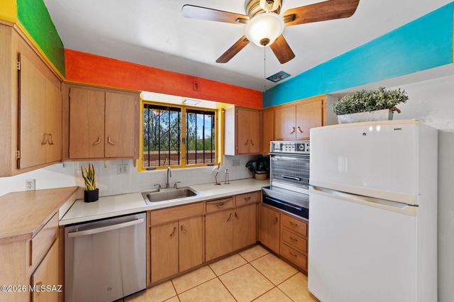 1904 W Anklam Road, Tucson, AZ 85745
