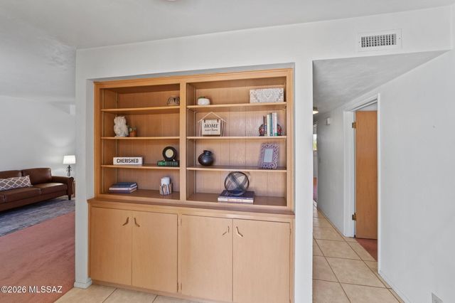 1904 W Anklam Road, Tucson, AZ 85745