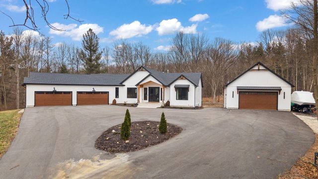 151 County Rd 350 W, Valparaiso, IN 46385