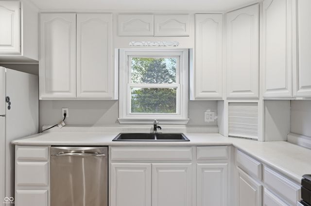 7203 S 650 E, Zionsville, IN 46077
