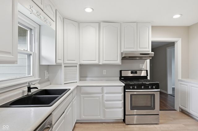 7203 S 650 E, Zionsville, IN 46077