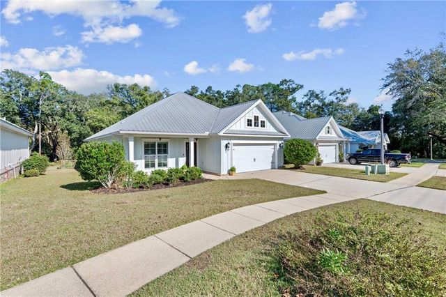 1435 Randall Avenue, Daphne, AL 36526