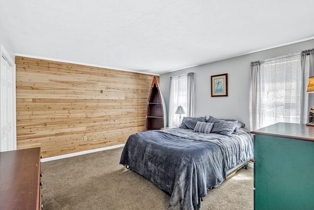 331 Braley Hill Rd, Rochester, MA 02770
