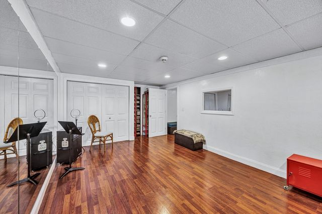 331 Braley Hill Rd, Rochester, MA 02770