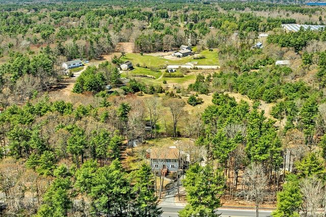 331 Braley Hill Rd, Rochester, MA 02770