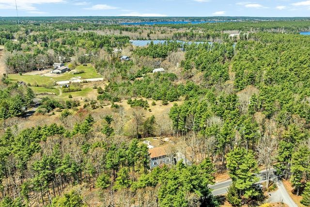 331 Braley Hill Rd, Rochester, MA 02770