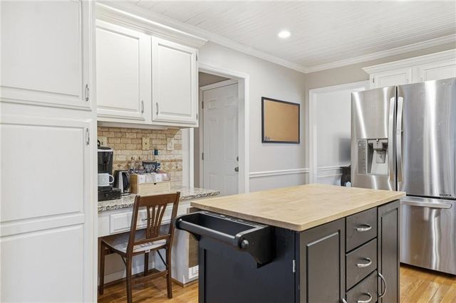 4967 Willow Creek Drive, Woodstock, GA 30188