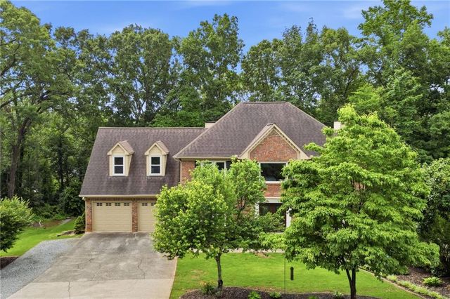 4967 Willow Creek Drive, Woodstock, GA 30188