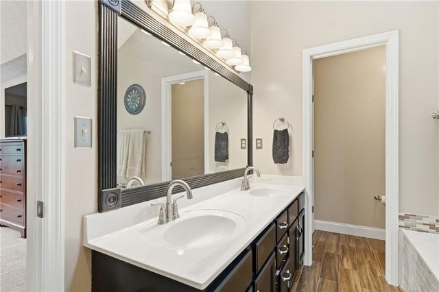 4967 Willow Creek Drive, Woodstock, GA 30188