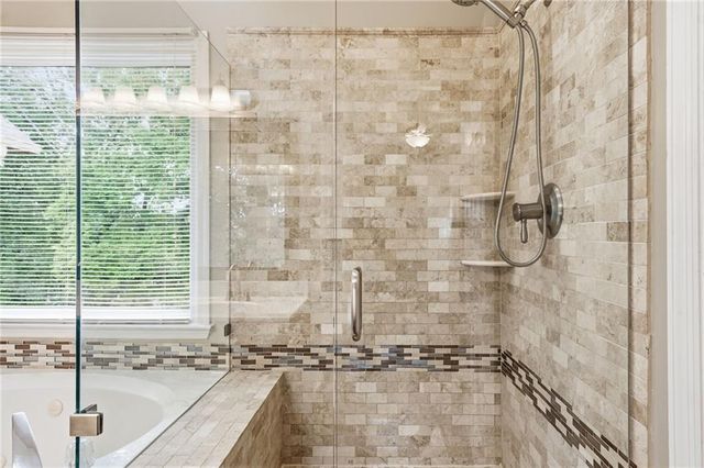 4967 Willow Creek Drive, Woodstock, GA 30188