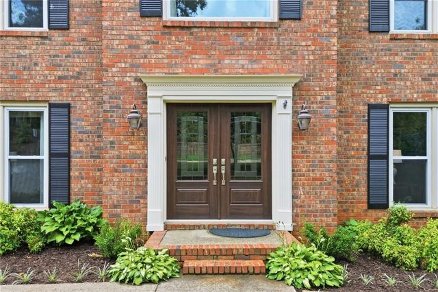 4967 Willow Creek Drive, Woodstock, GA 30188
