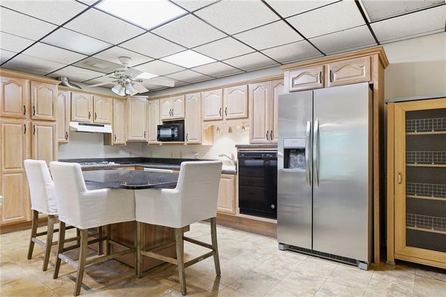 4967 Willow Creek Drive, Woodstock, GA 30188