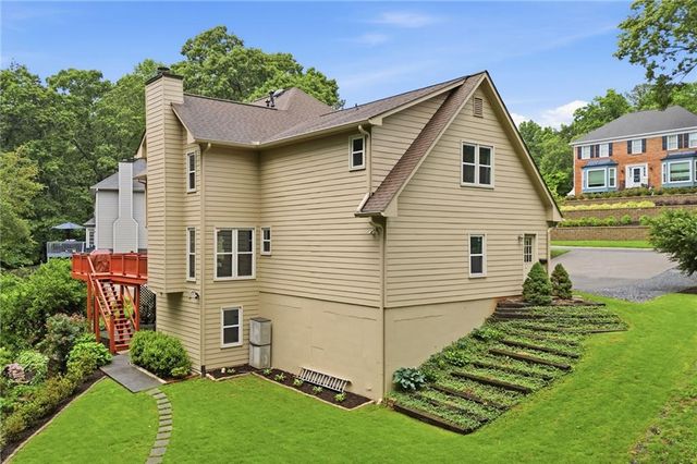 4967 Willow Creek Drive, Woodstock, GA 30188