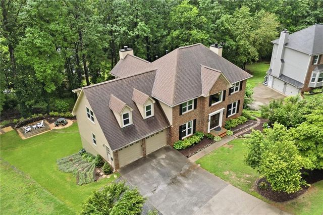4967 Willow Creek Drive, Woodstock, GA 30188