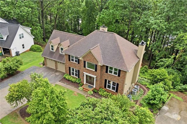 4967 Willow Creek Drive, Woodstock, GA 30188