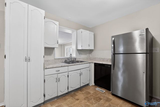 604 Murray Road NW, Huntsville, AL 35811