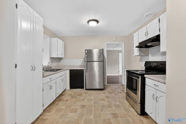 604 Murray Road NW, Huntsville, AL 35811