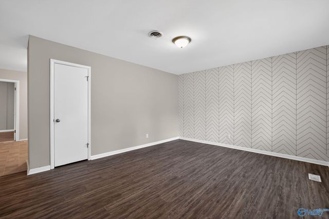 604 Murray Road NW, Huntsville, AL 35811