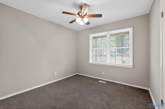 604 Murray Road NW, Huntsville, AL 35811