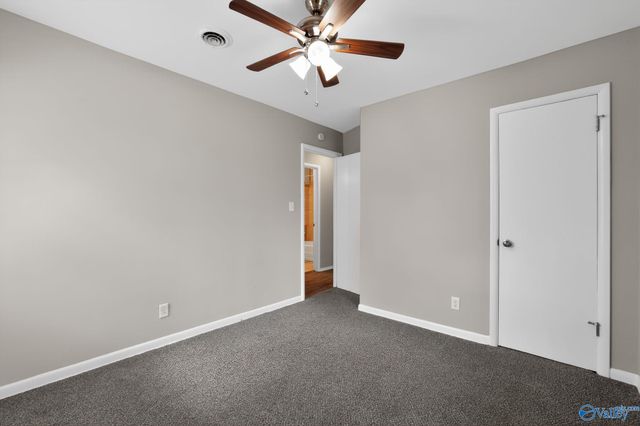 604 Murray Road NW, Huntsville, AL 35811