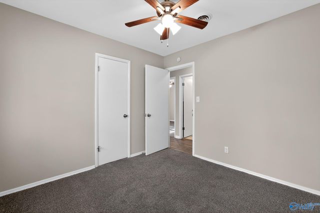 604 Murray Road NW, Huntsville, AL 35811