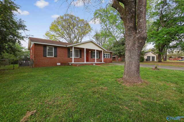 604 Murray Road NW, Huntsville, AL 35811