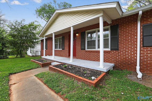 604 Murray Road NW, Huntsville, AL 35811