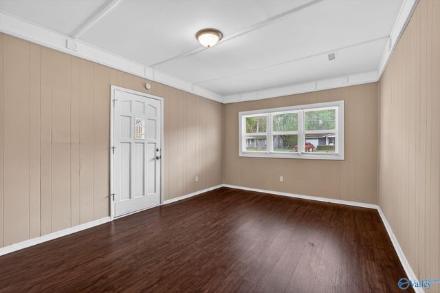 604 Murray Road NW, Huntsville, AL 35811