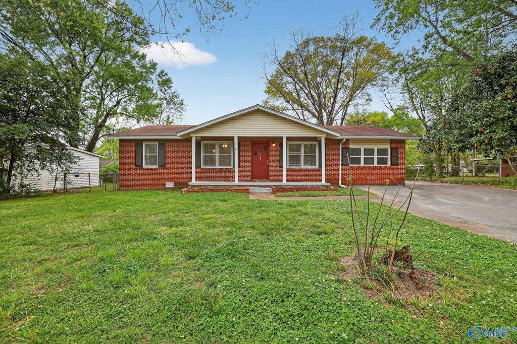 604 Murray Road NW, Huntsville, AL 35811