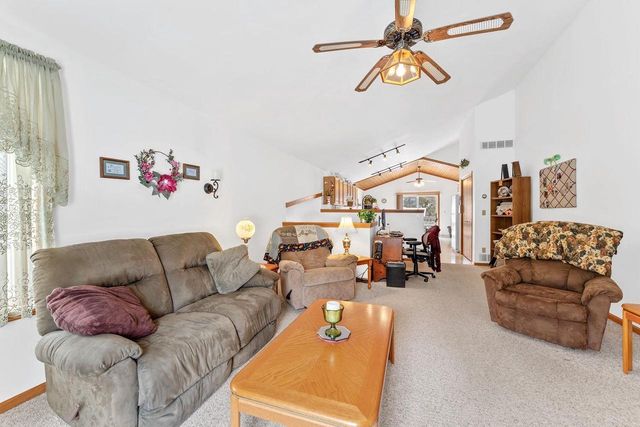 306-308 N East Street, La Valle, WI 53941