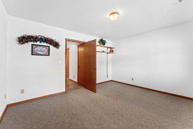 306-308 N East Street, La Valle, WI 53941