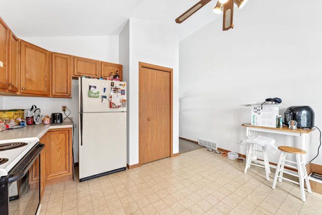 306-308 N East Street, La Valle, WI 53941