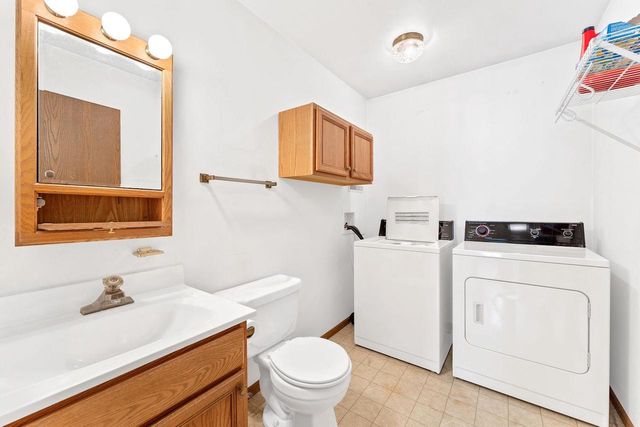 306-308 N East Street, La Valle, WI 53941