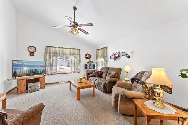 306-308 N East Street, La Valle, WI 53941