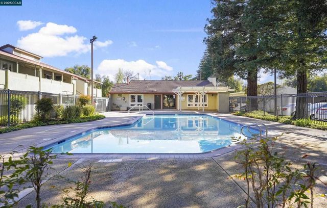 1505 Kirker Pass Rd 122, Concord, CA 94521