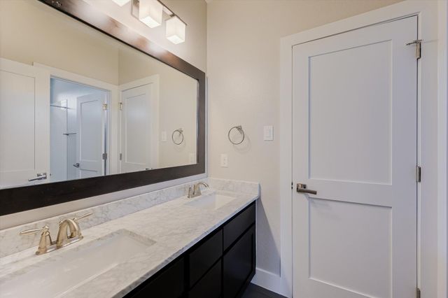 613 E Baylee Love LN, Austin, TX 78717