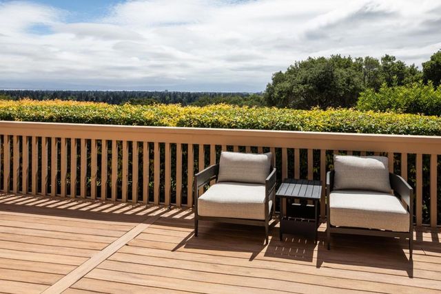 22 Susan Gale Court, Menlo Park, CA 94025