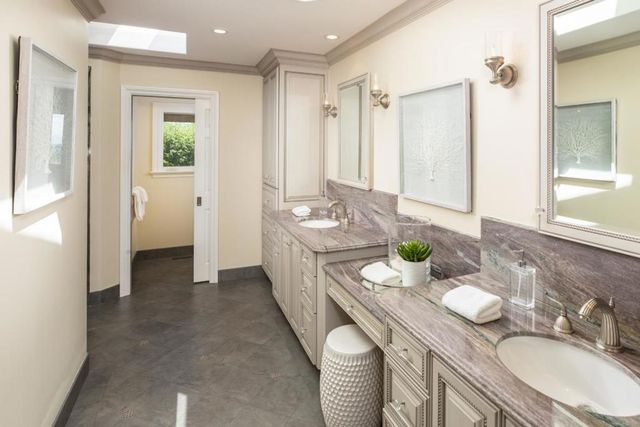 22 Susan Gale Court, Menlo Park, CA 94025