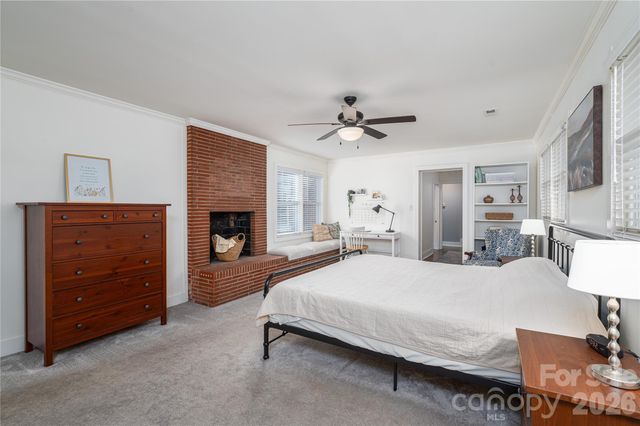 123 E Dixon Street, Lincolnton, NC 28092