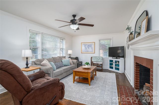 123 E Dixon Street, Lincolnton, NC 28092