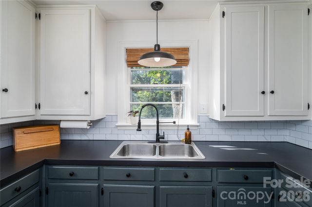123 E Dixon Street, Lincolnton, NC 28092