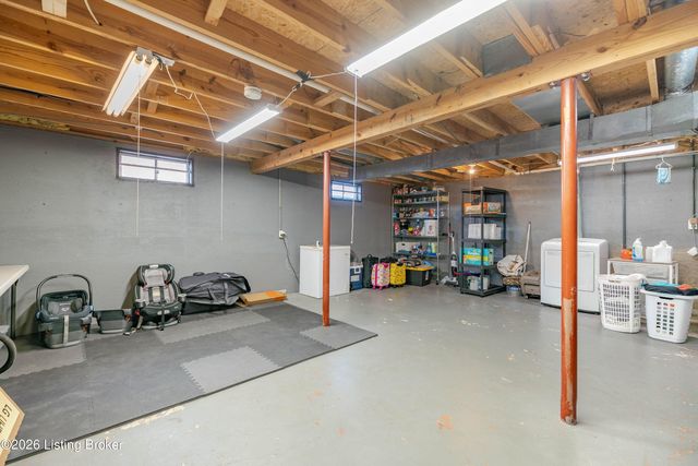 4212 Seagrape Rd, Louisville, KY 40299