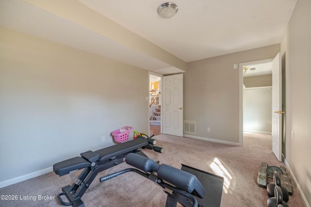 4212 Seagrape Rd, Louisville, KY 40299