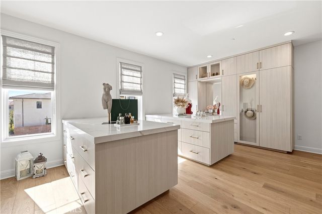20450 W Albion Way, Porter Ranch, CA 91326