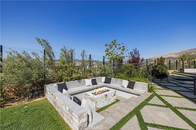20450 W Albion Way, Porter Ranch, CA 91326