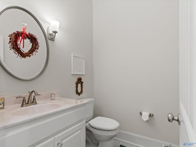 13728 Plainfield Drive, Athens, AL 35613