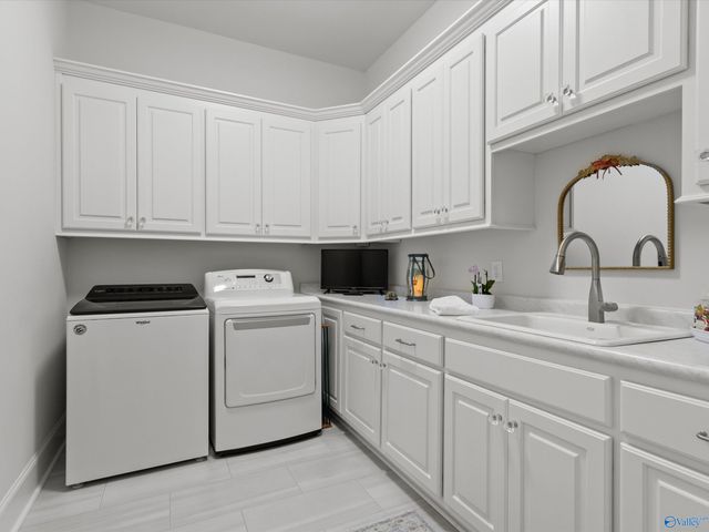 13728 Plainfield Drive, Athens, AL 35613