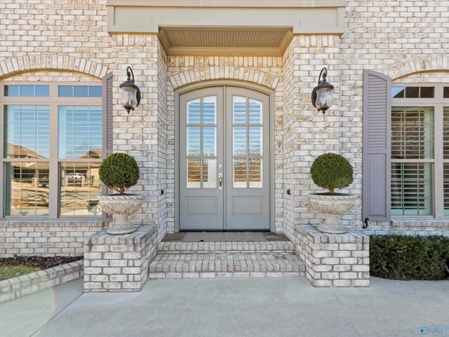 13728 Plainfield Drive, Athens, AL 35613