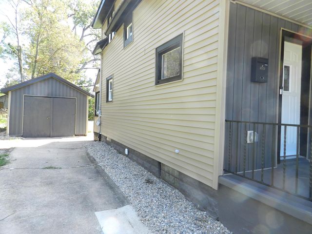 1097 Pearl Street, Benton Harbor City, MI 49022