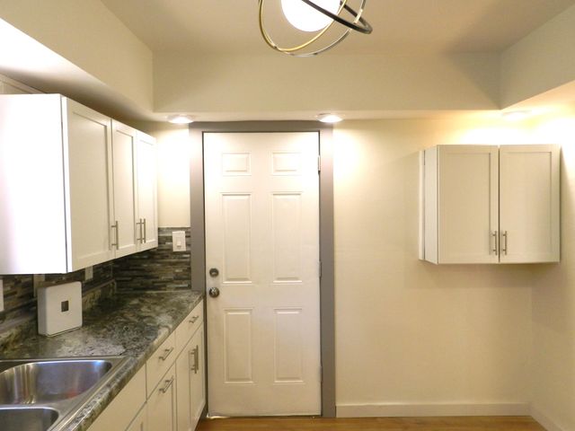 1097 Pearl Street, Benton Harbor City, MI 49022